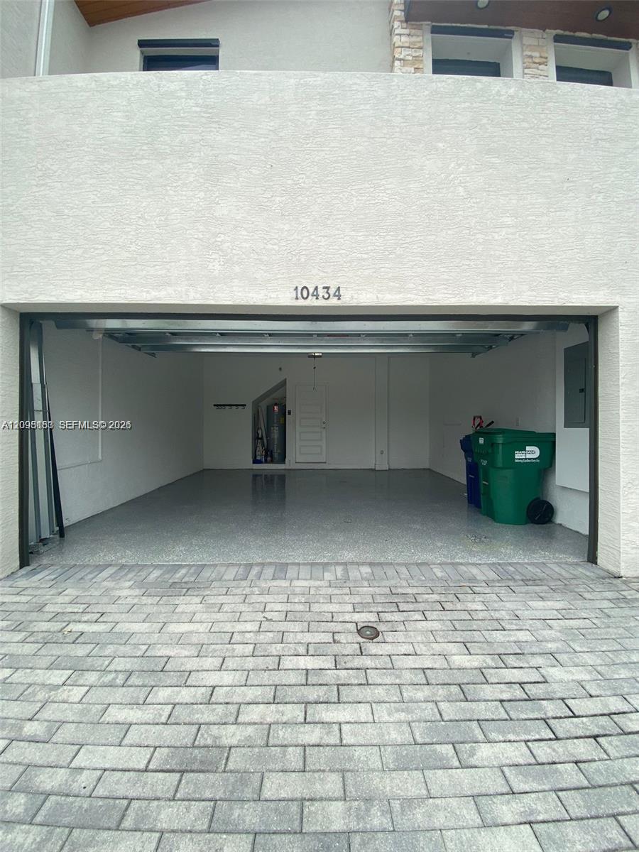 10434 NW 78