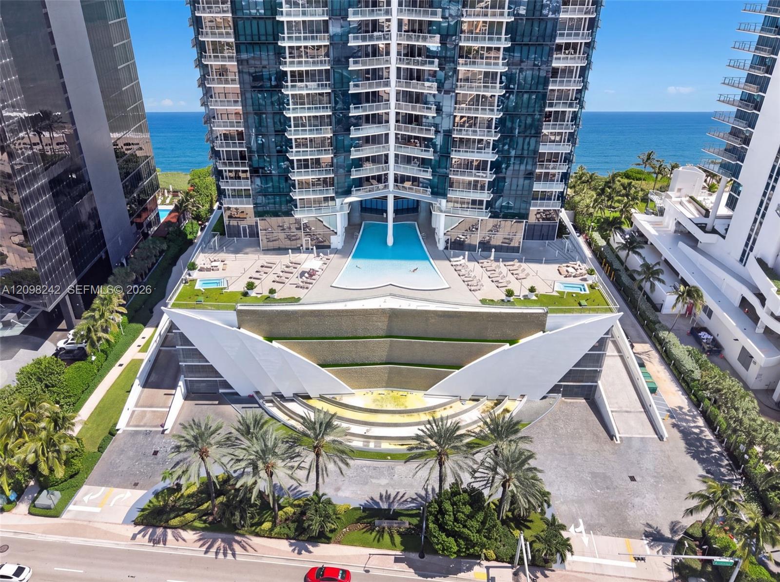17121 Collins Avenue