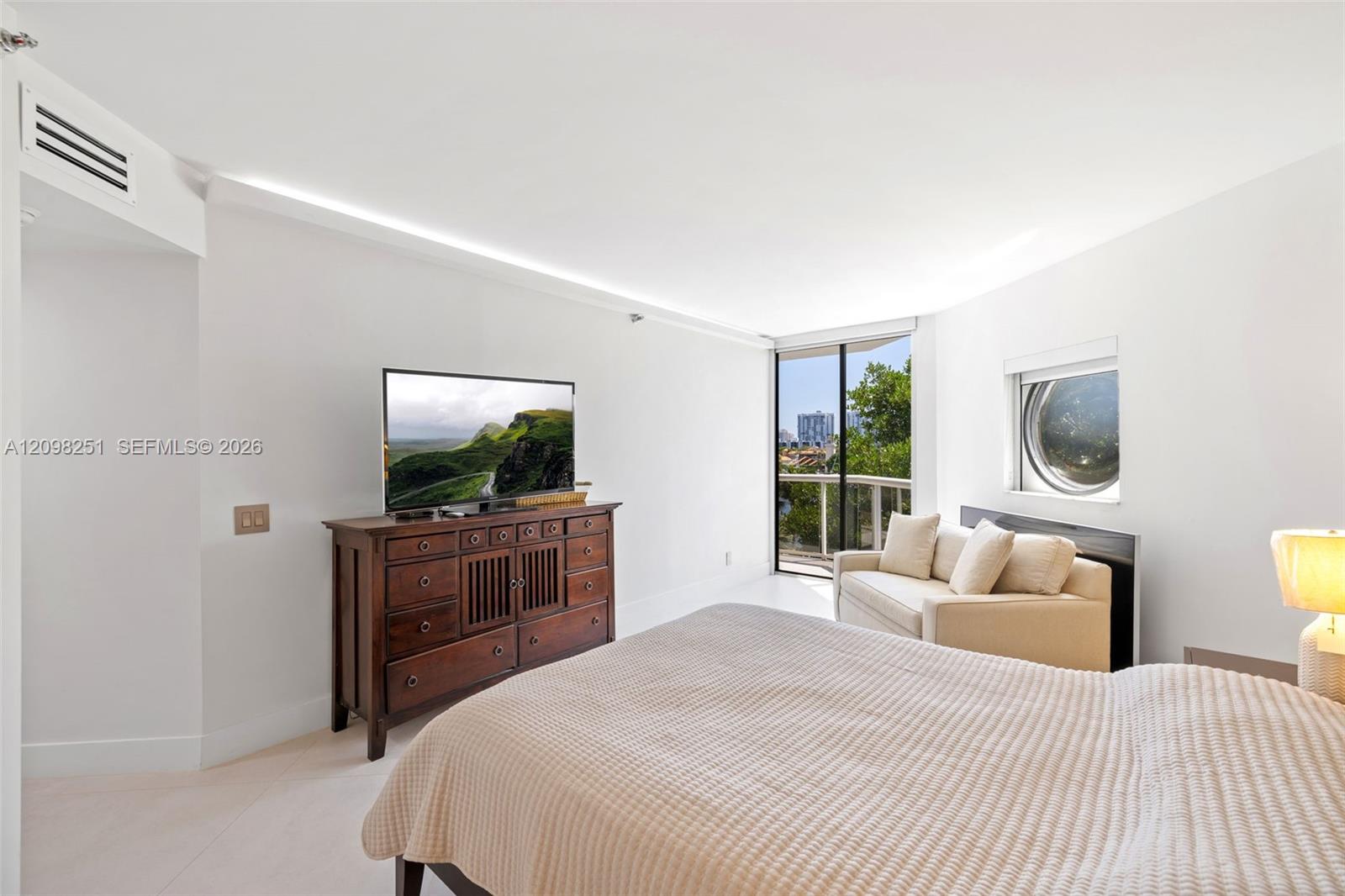 3610 Yacht Club Drive