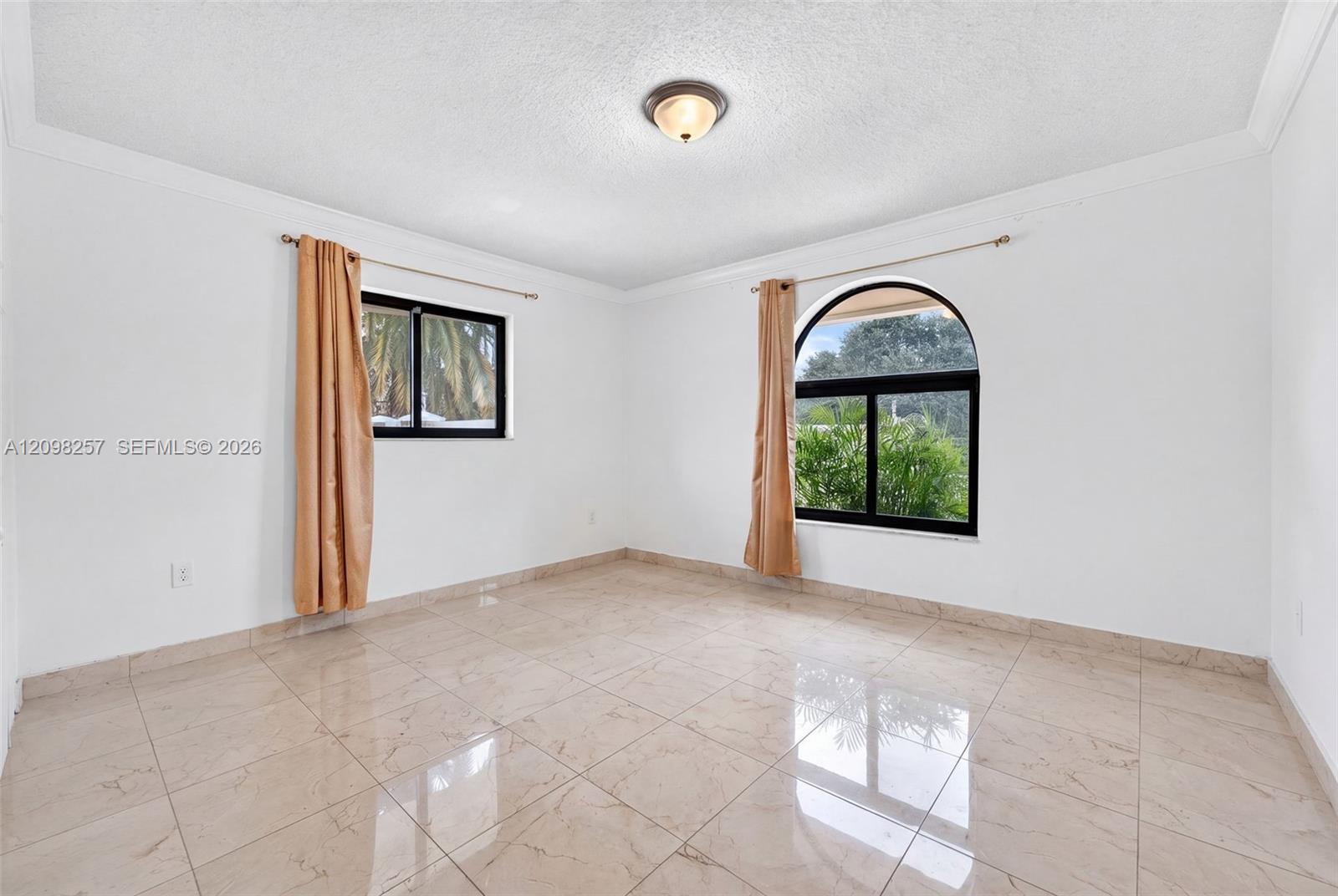 5550 SW 87th Avenue