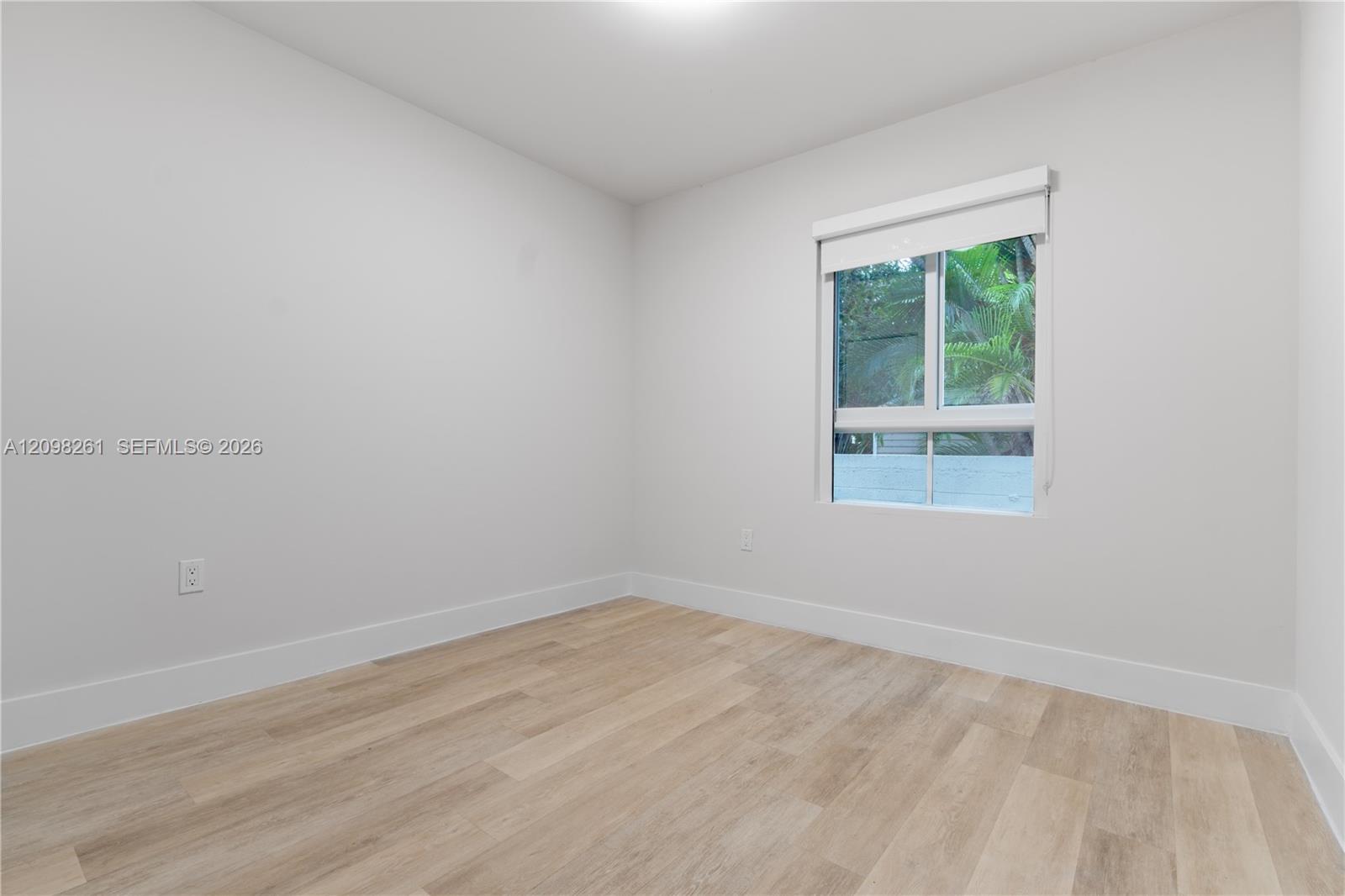 2555 NE 193rd Street