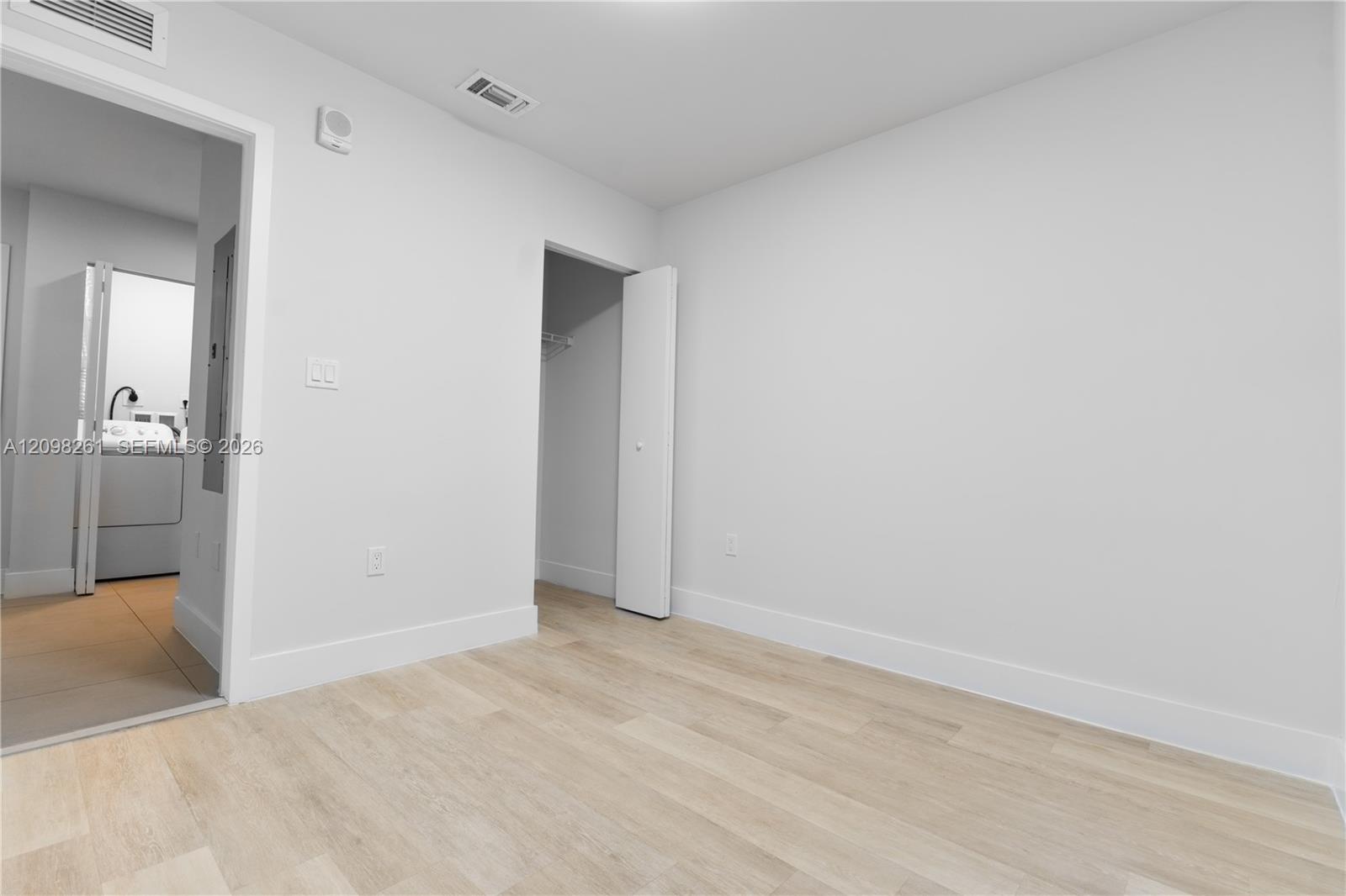 2555 NE 193rd Street