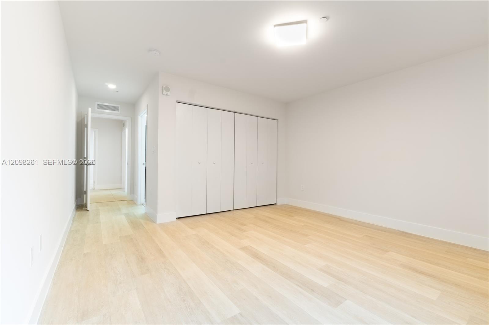 2555 NE 193rd Street