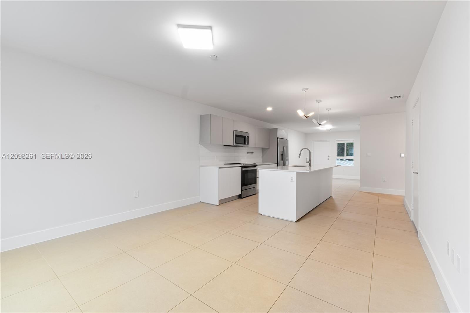 2555 NE 193rd Street