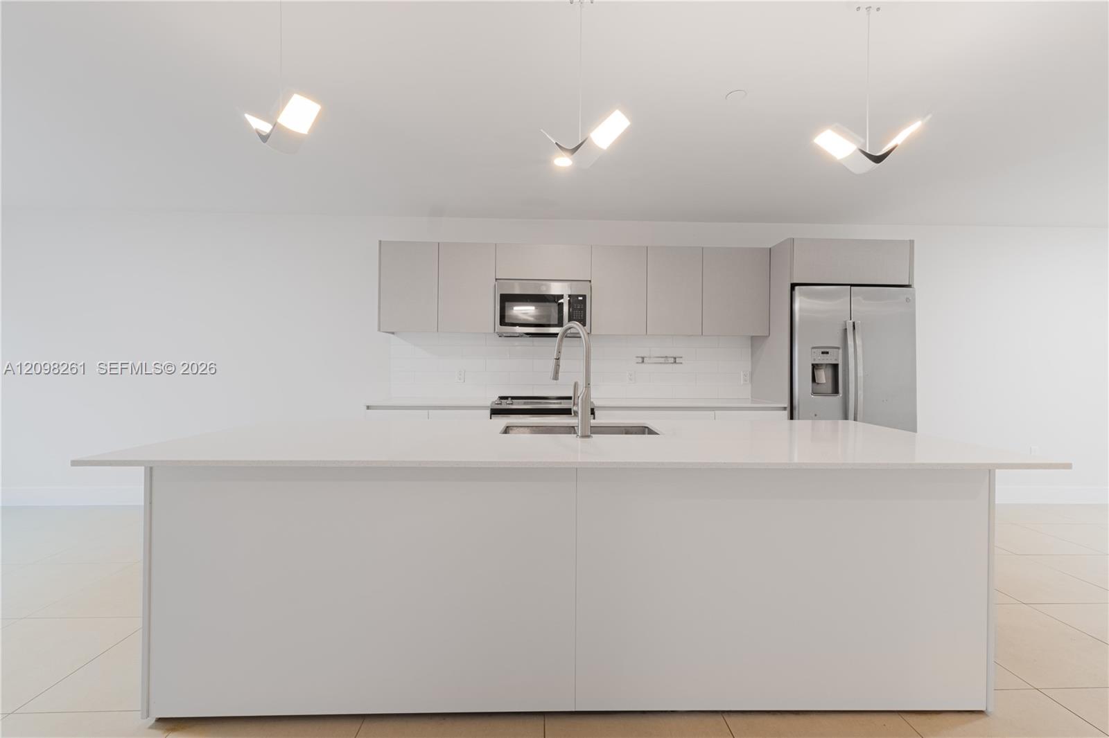 2555 NE 193rd Street