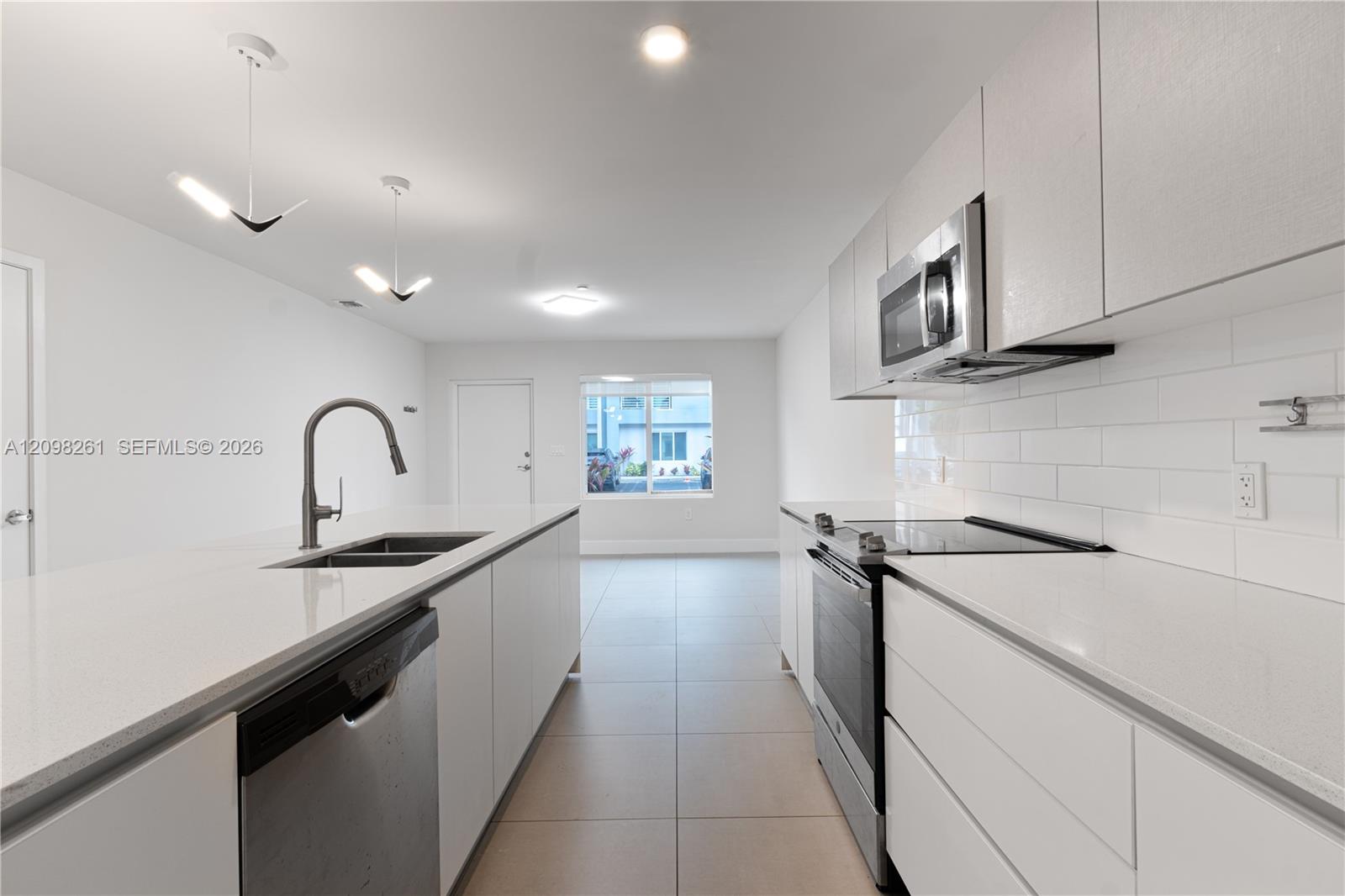 2555 NE 193rd Street