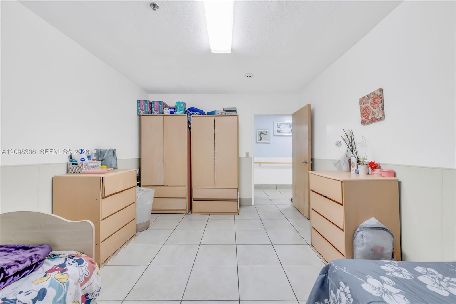 6810 SW 7th Street