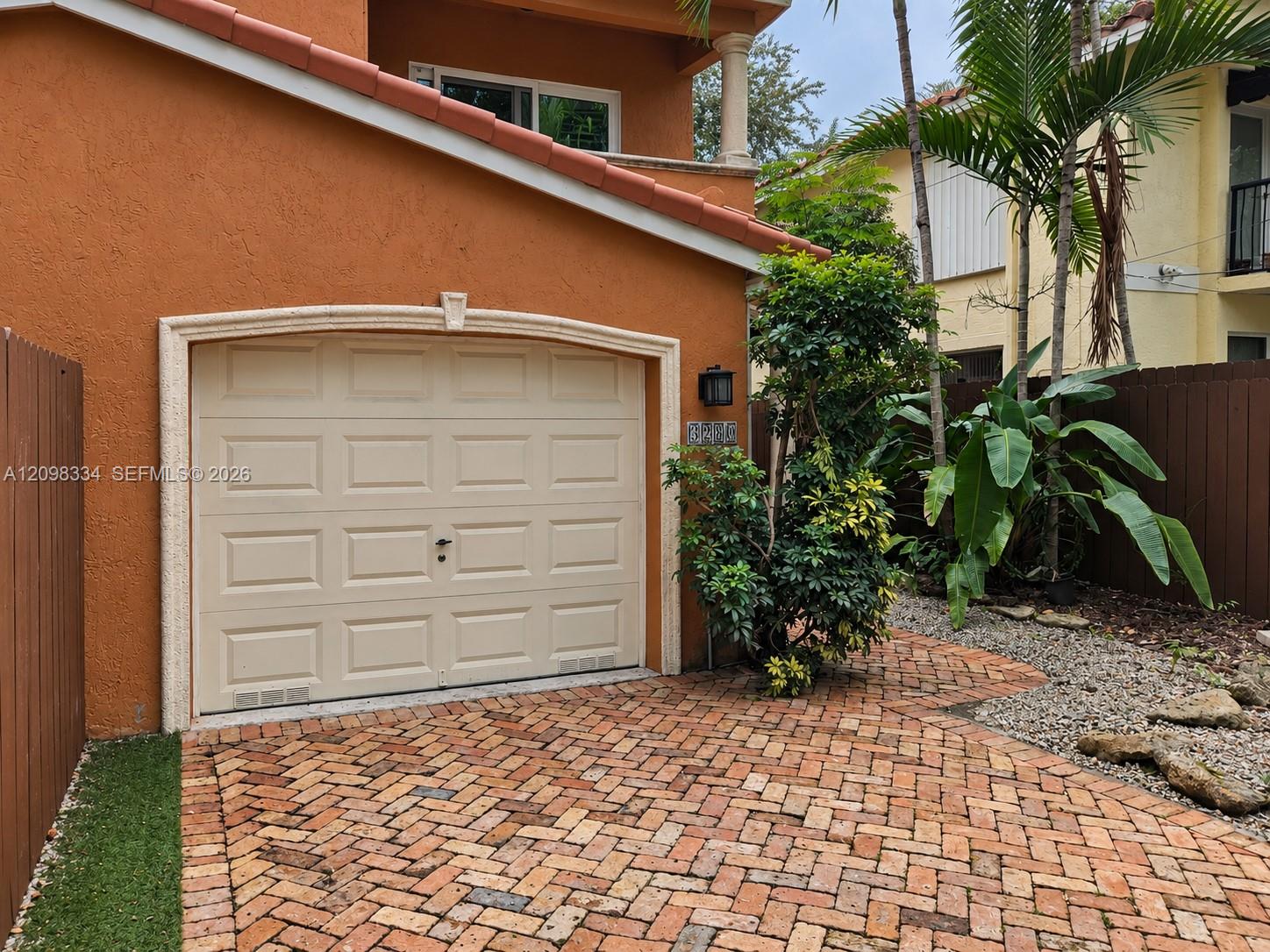 3280 Gifford Lane