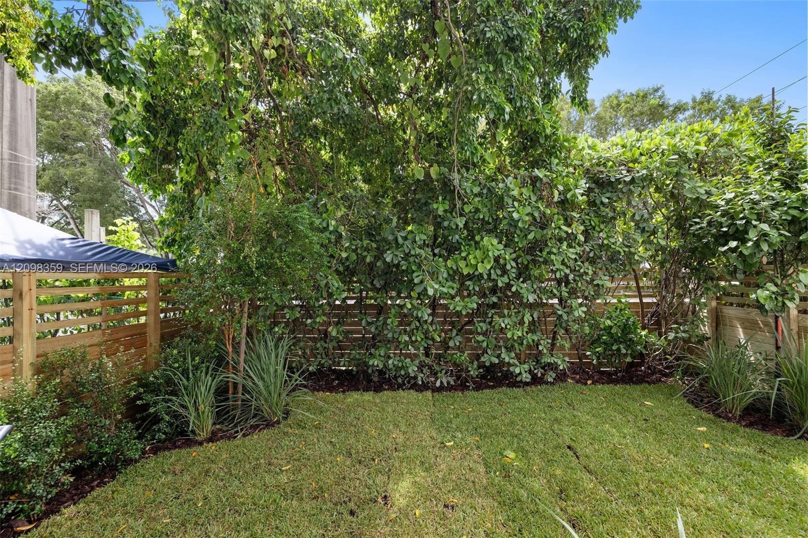 6165 SW 64th Street