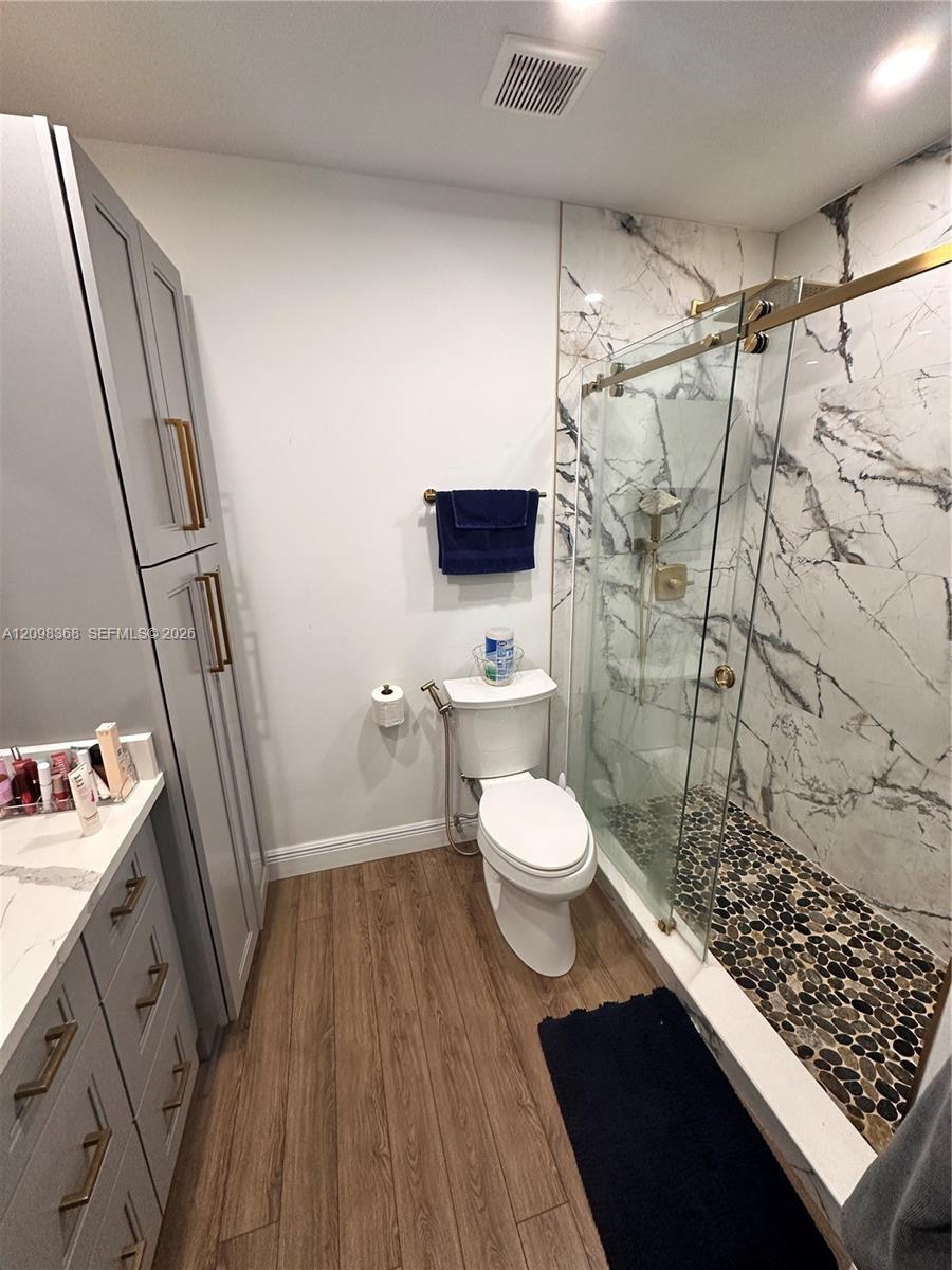 1100 SW 104th Court