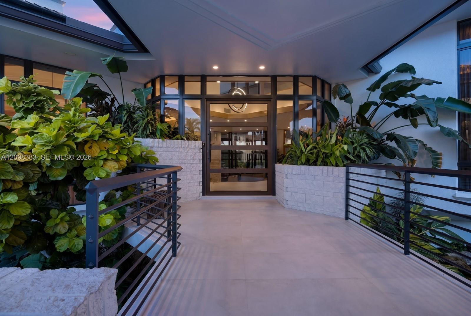 2965 Surrey Lane
