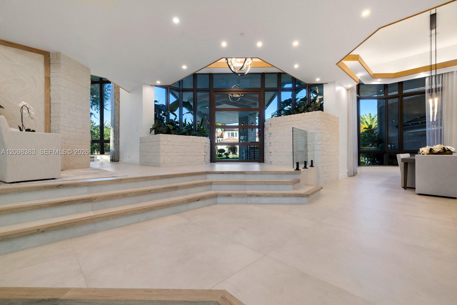 2965 Surrey Lane