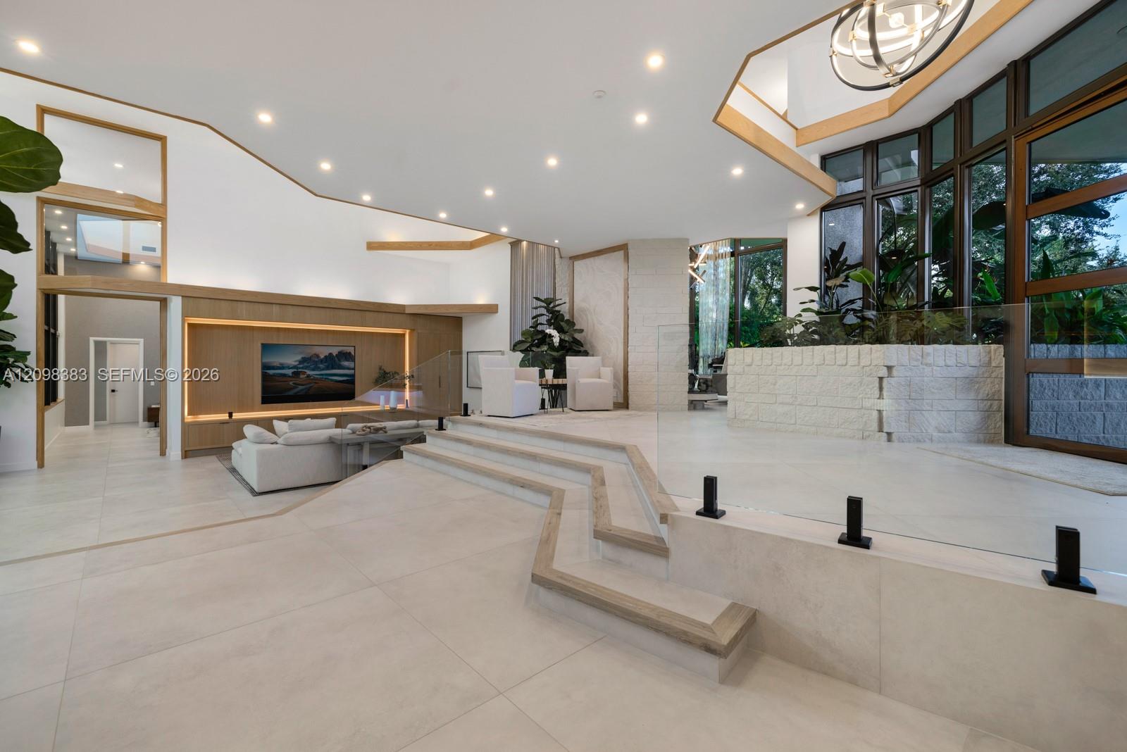 2965 Surrey Lane
