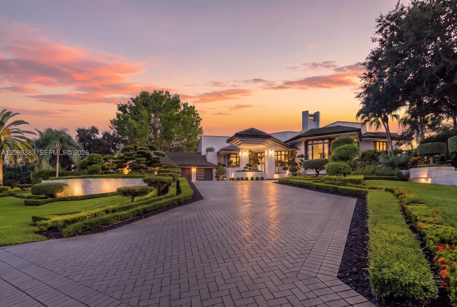 2965 Surrey Lane