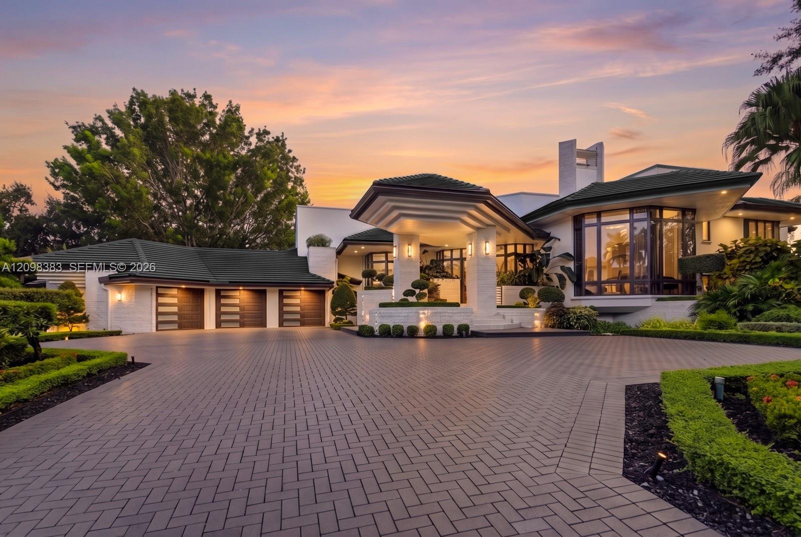 2965 Surrey Lane