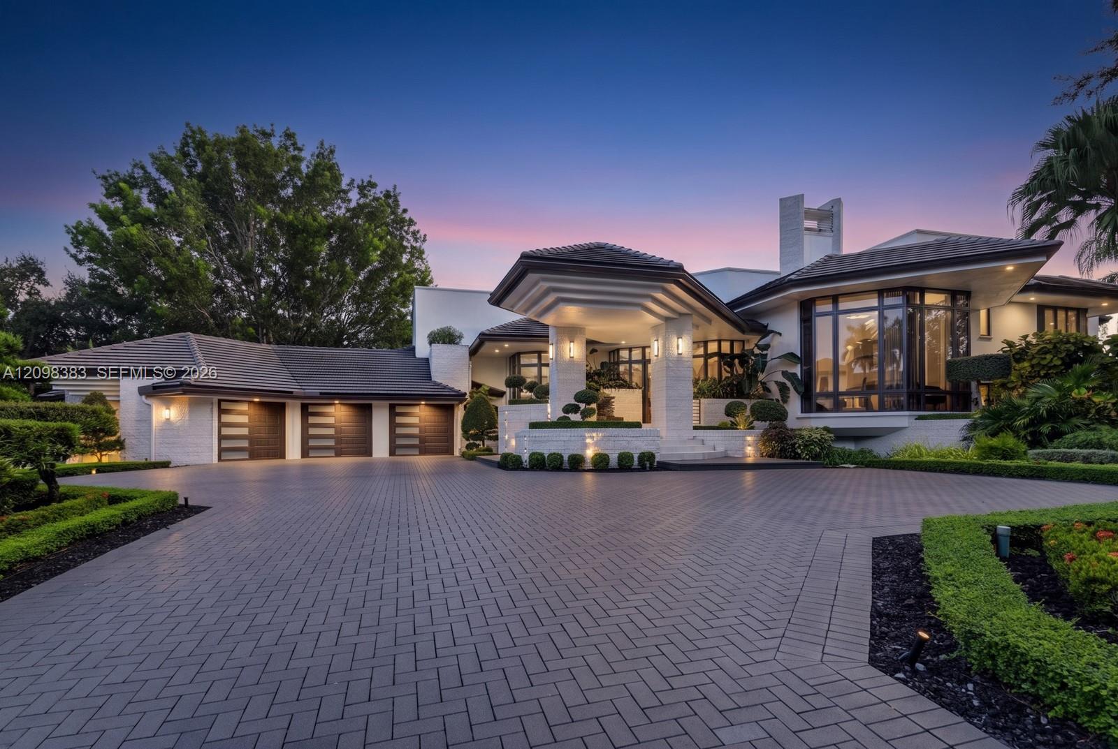 2965 Surrey Lane