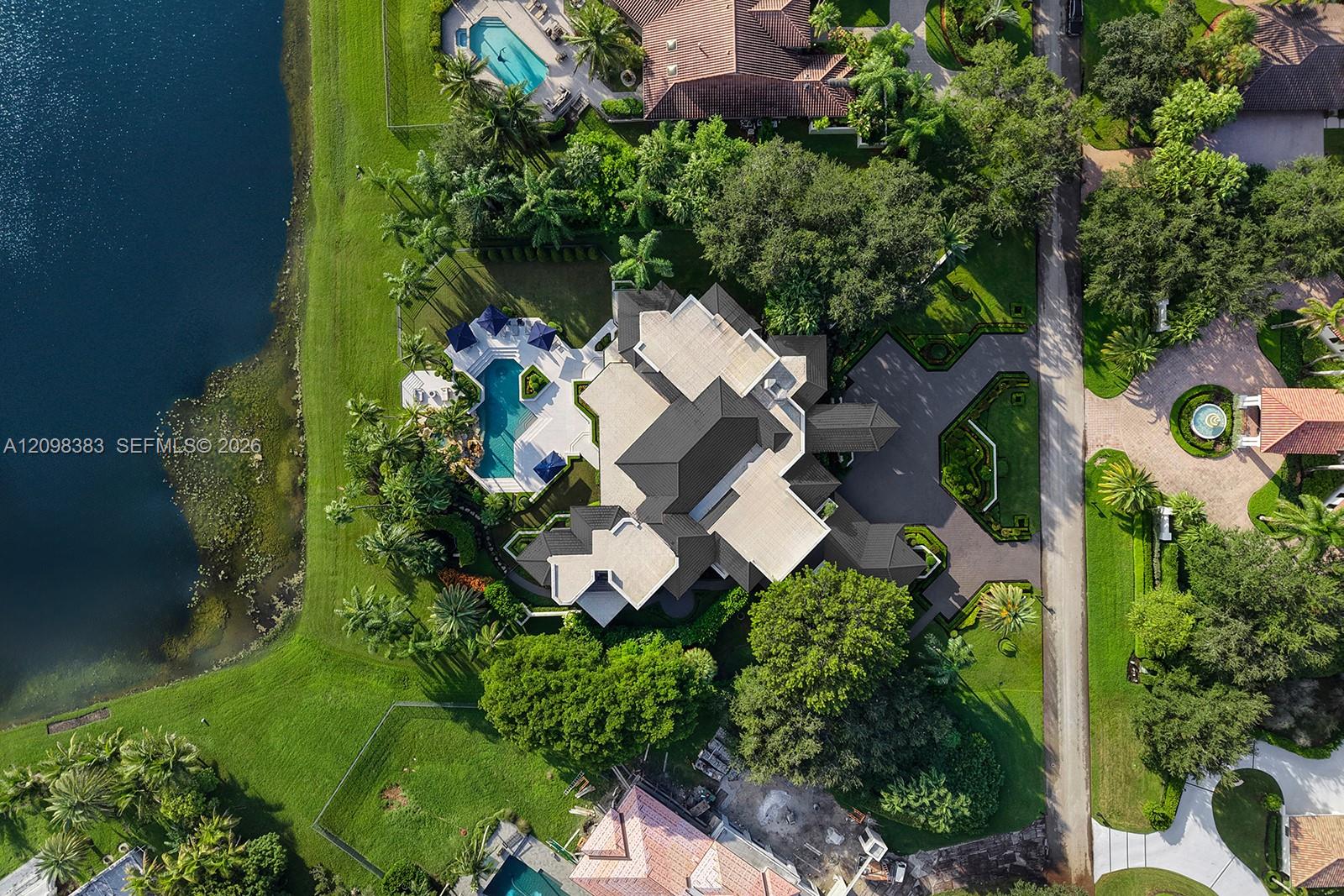 2965 Surrey Lane