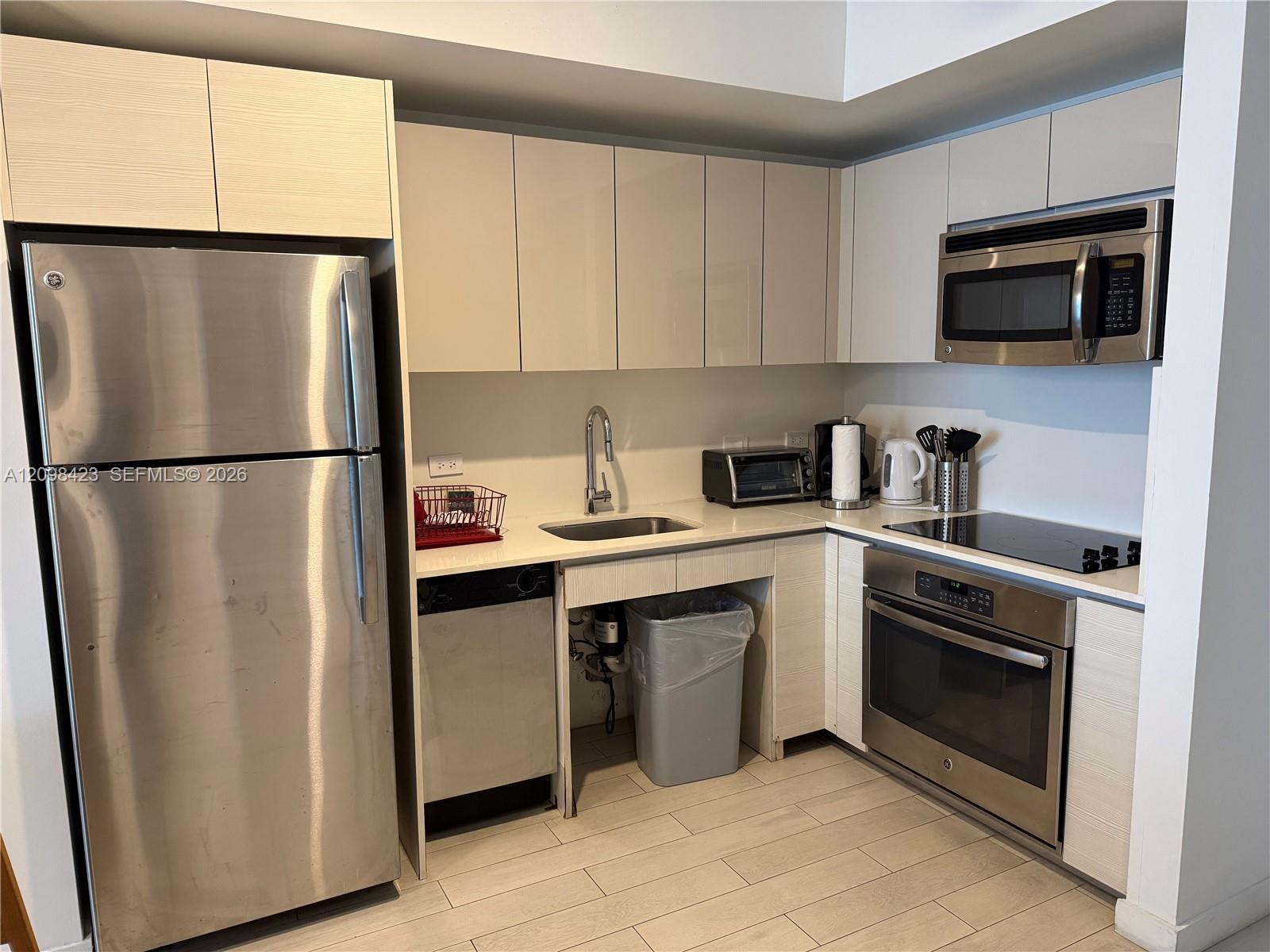 2602 E Hallandale Beach Boulevard gallery image #14