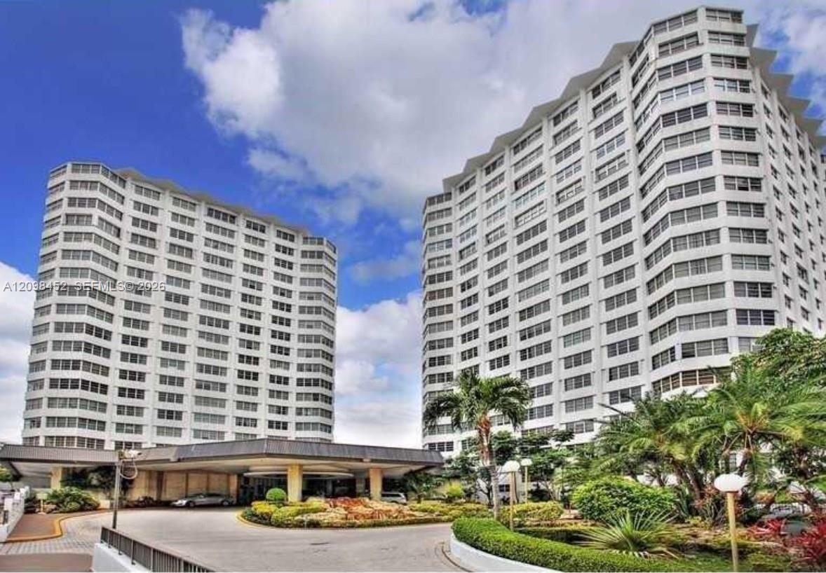 999 Brickell Bay Drive