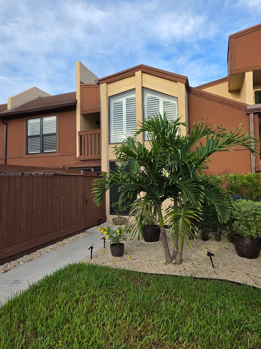 6534 SW 114th Place