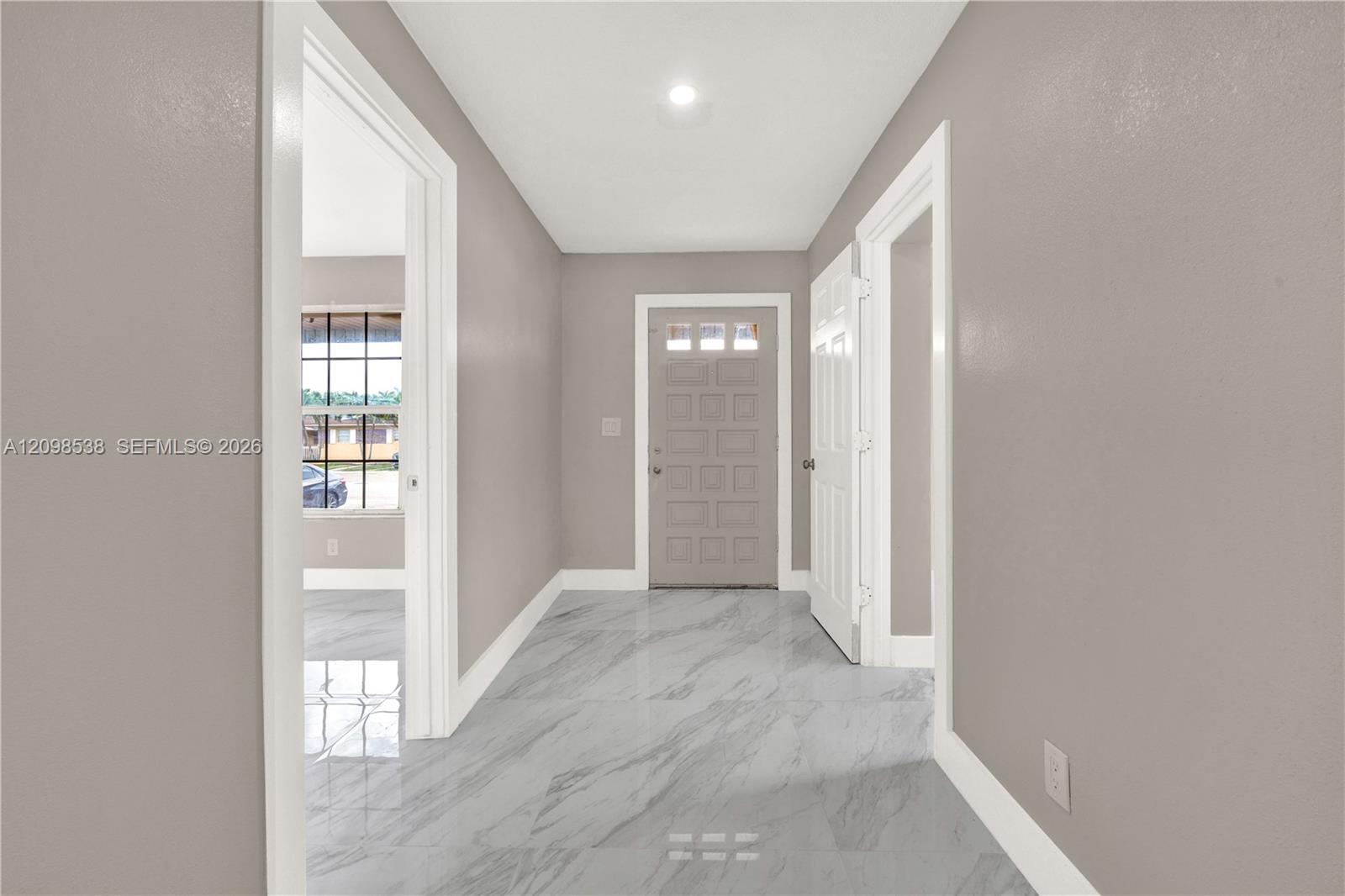 951 W 30th Street