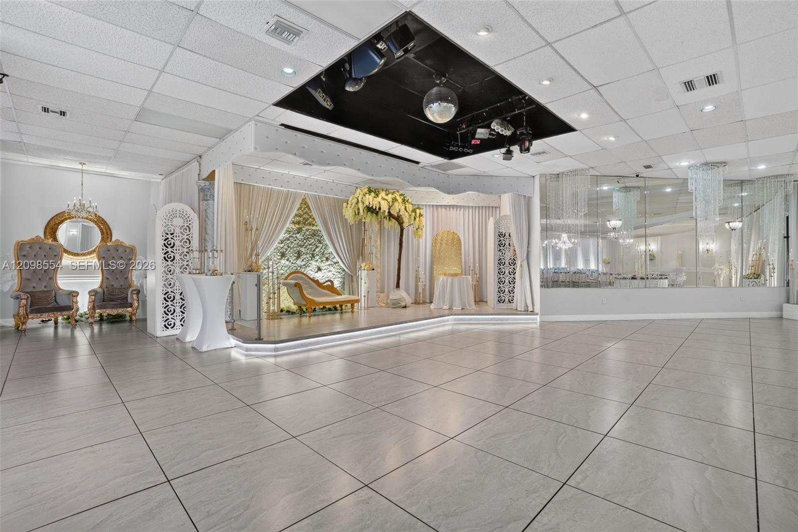 Banquet Hall Banquet Hall For Sale On Coral Way