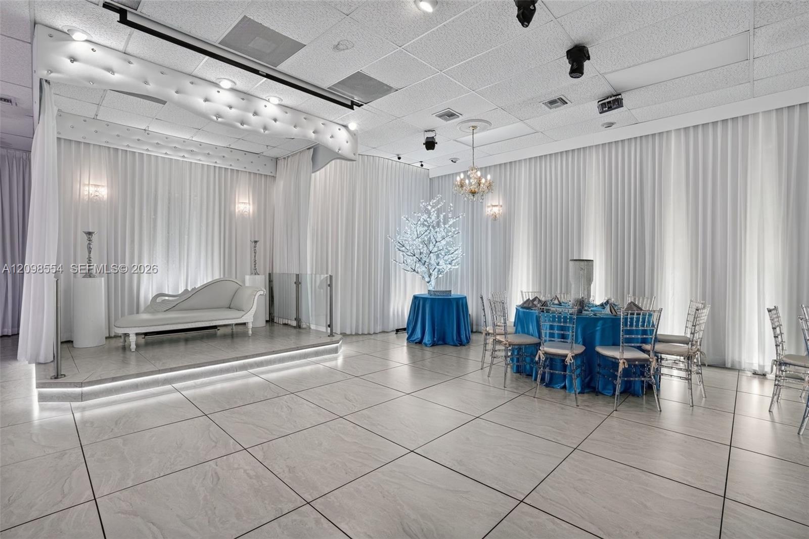 Banquet Hall Banquet Hall For Sale On Coral Way