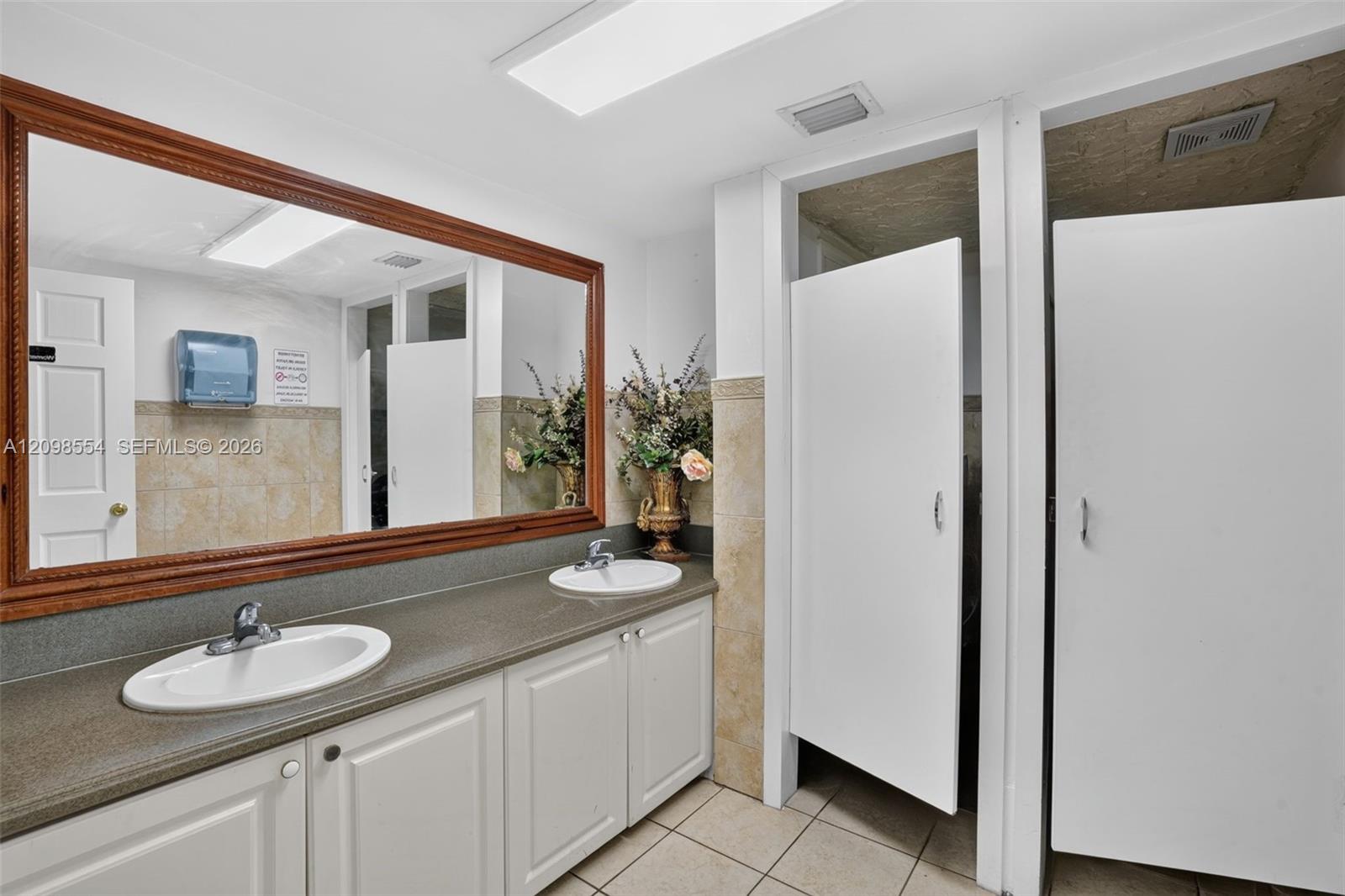 Banquet Hall Banquet Hall For Sale On Coral Way