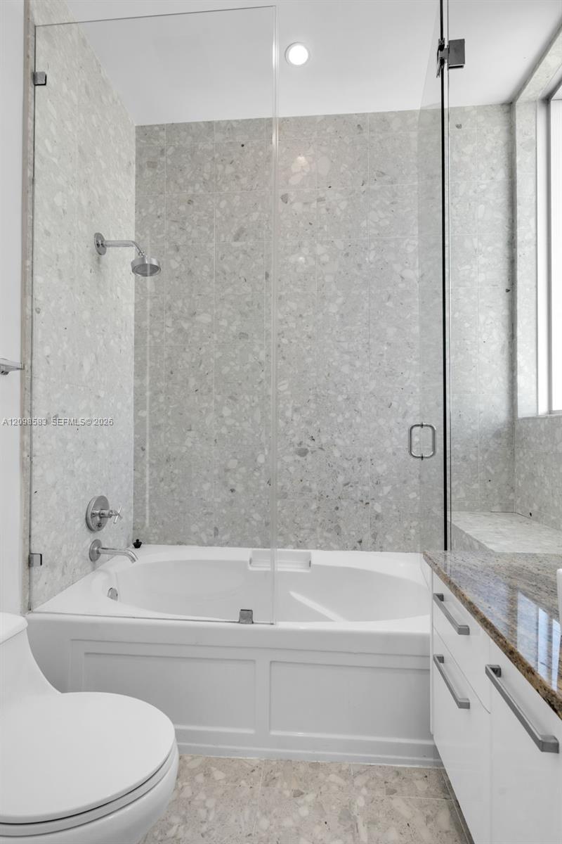 185 SW 7th Street