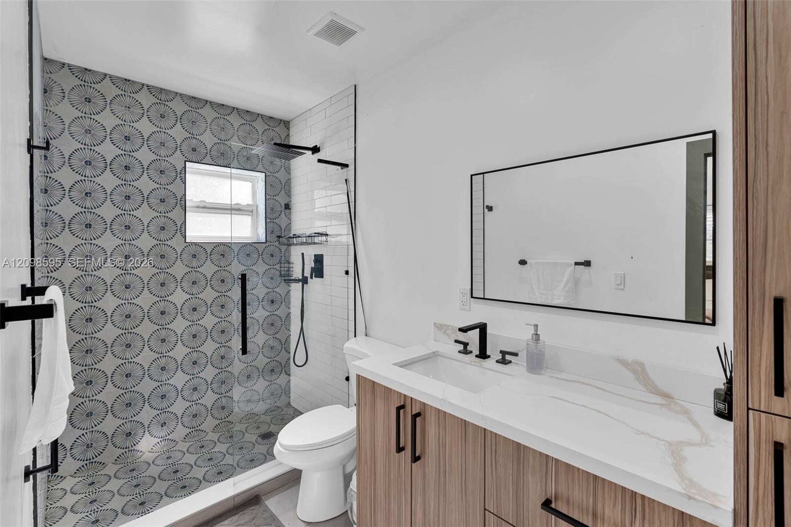 441 E Evanston Circle gallery image #20