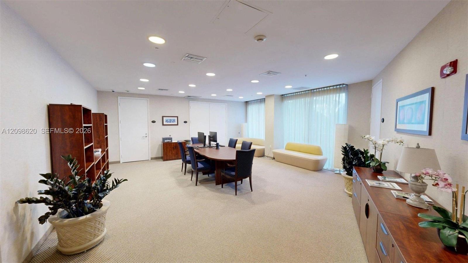 19501 W Country Club Drive