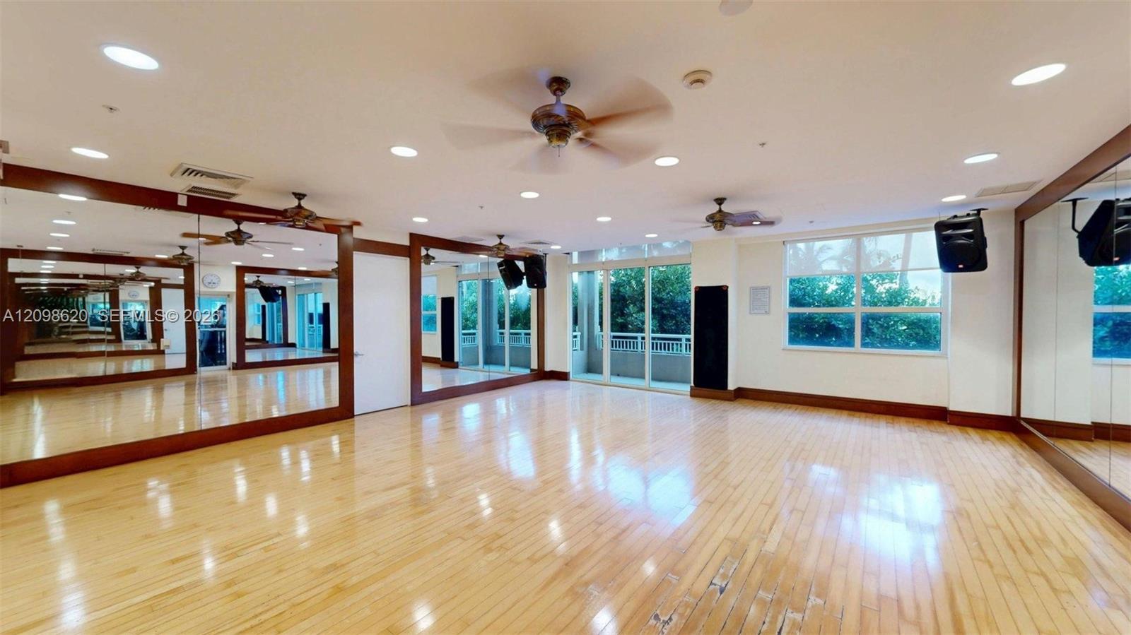 19501 W Country Club Drive