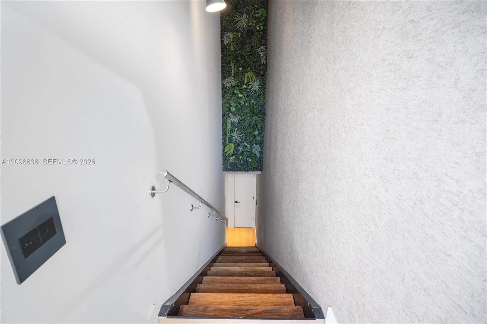2950 NE 188th Street gallery image #33