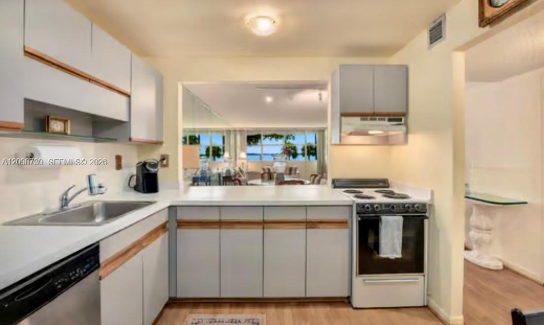 1420 Brickell Bay Drive