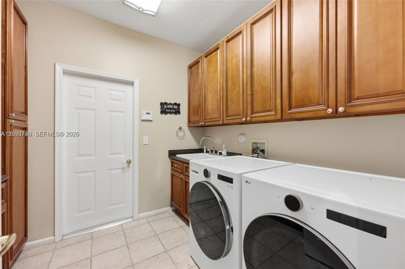 158 Dockside Circle