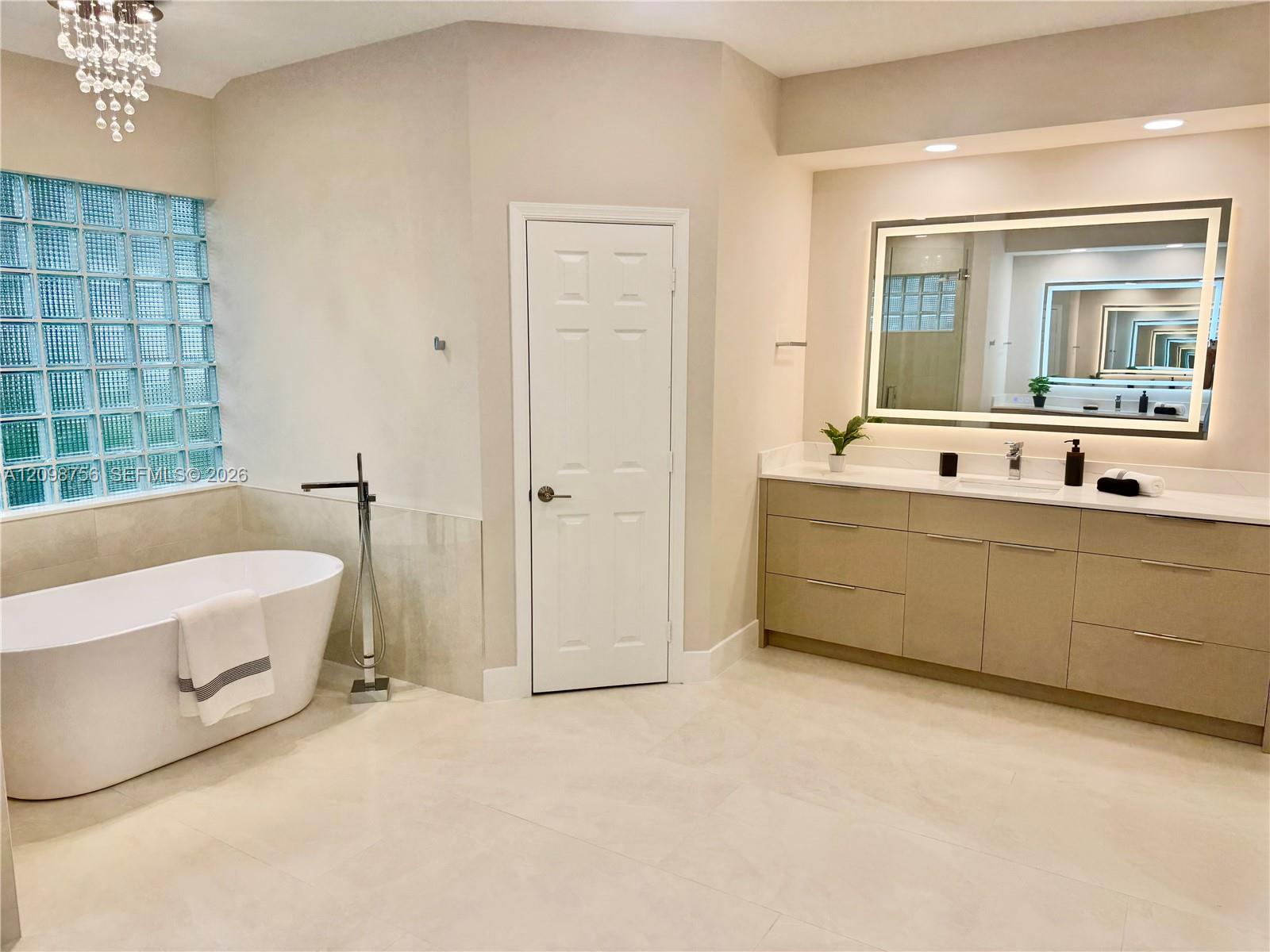 158 Dockside Circle