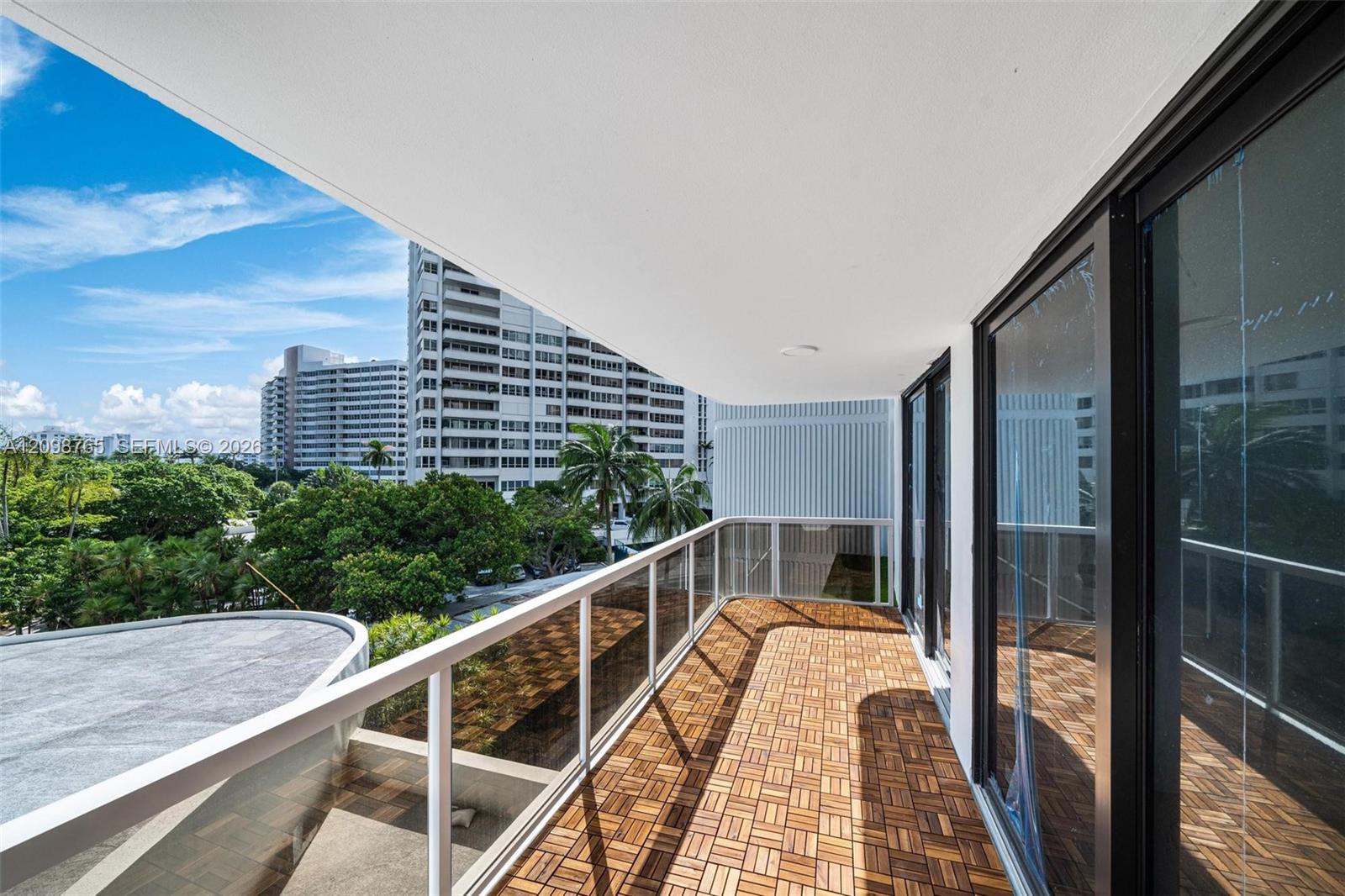 9 Island Avenue