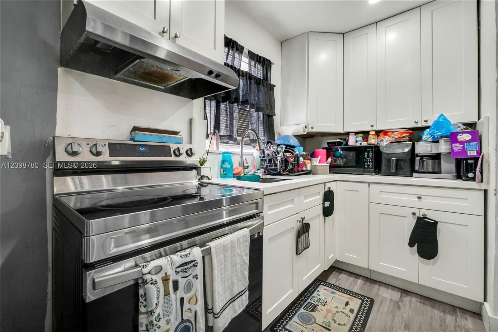 2308 NW 13th Court gallery image #6