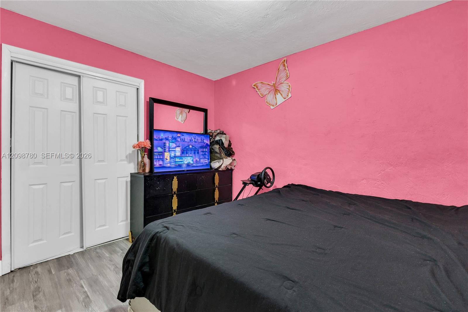 2308 NW 13th Court gallery image #8