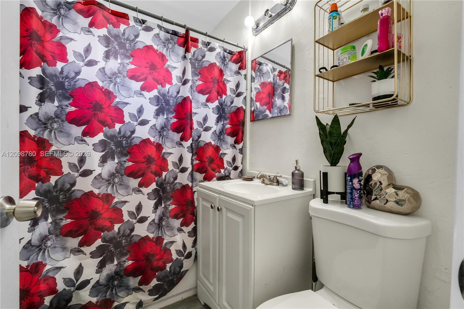 2308 NW 13th Court gallery image #9