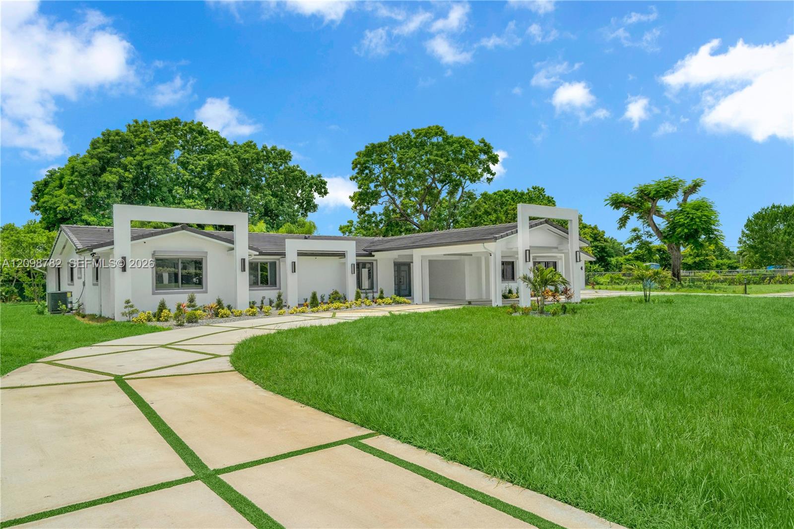 17640 SW 52nd Court