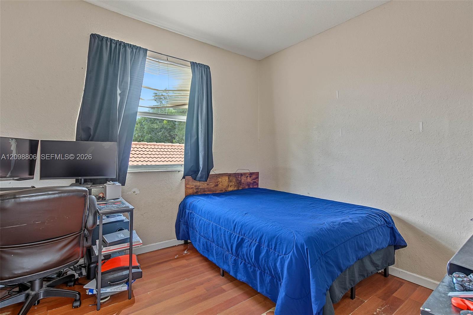 3940 NE 10th Drive