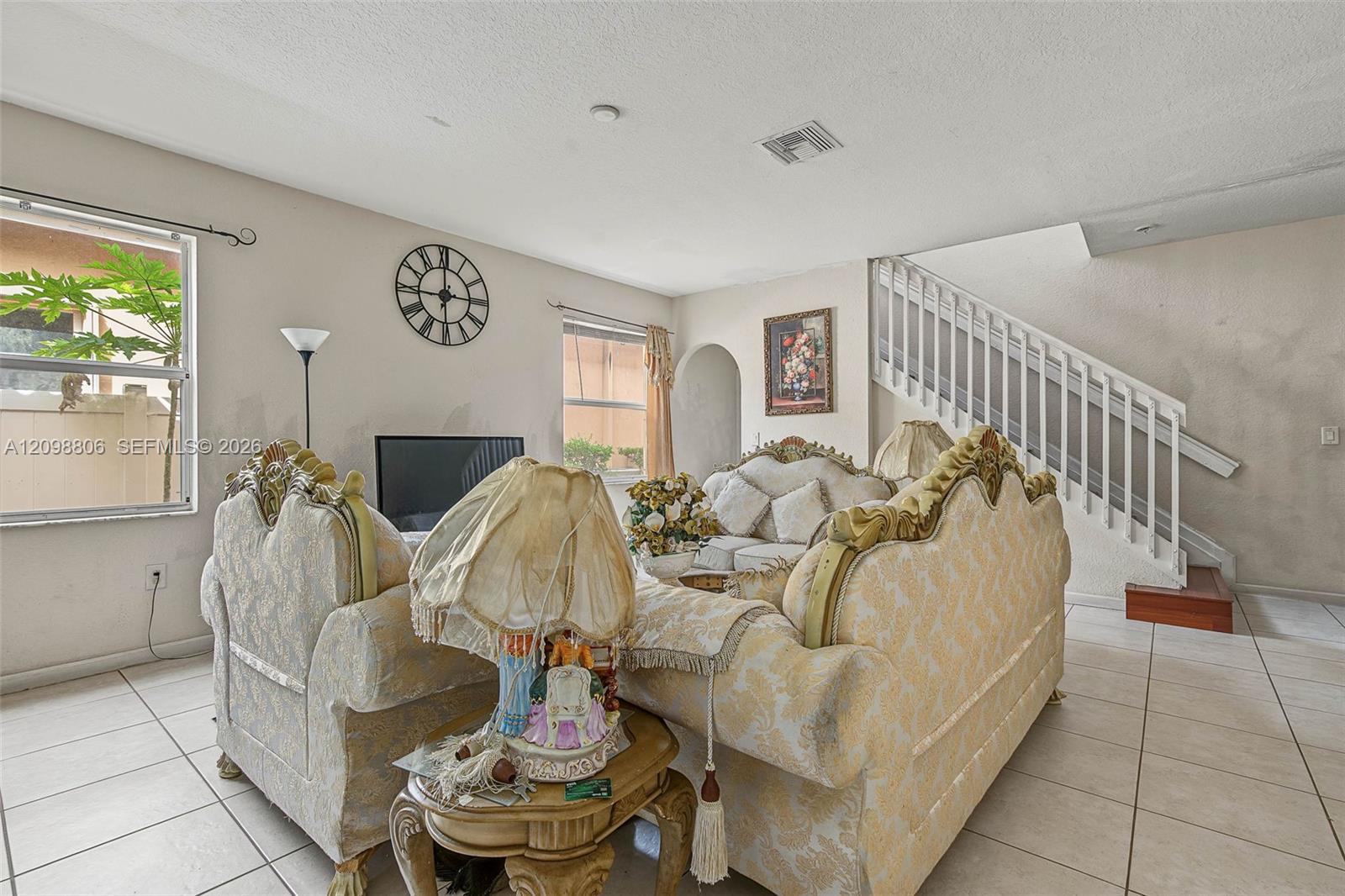 3940 NE 10th Drive