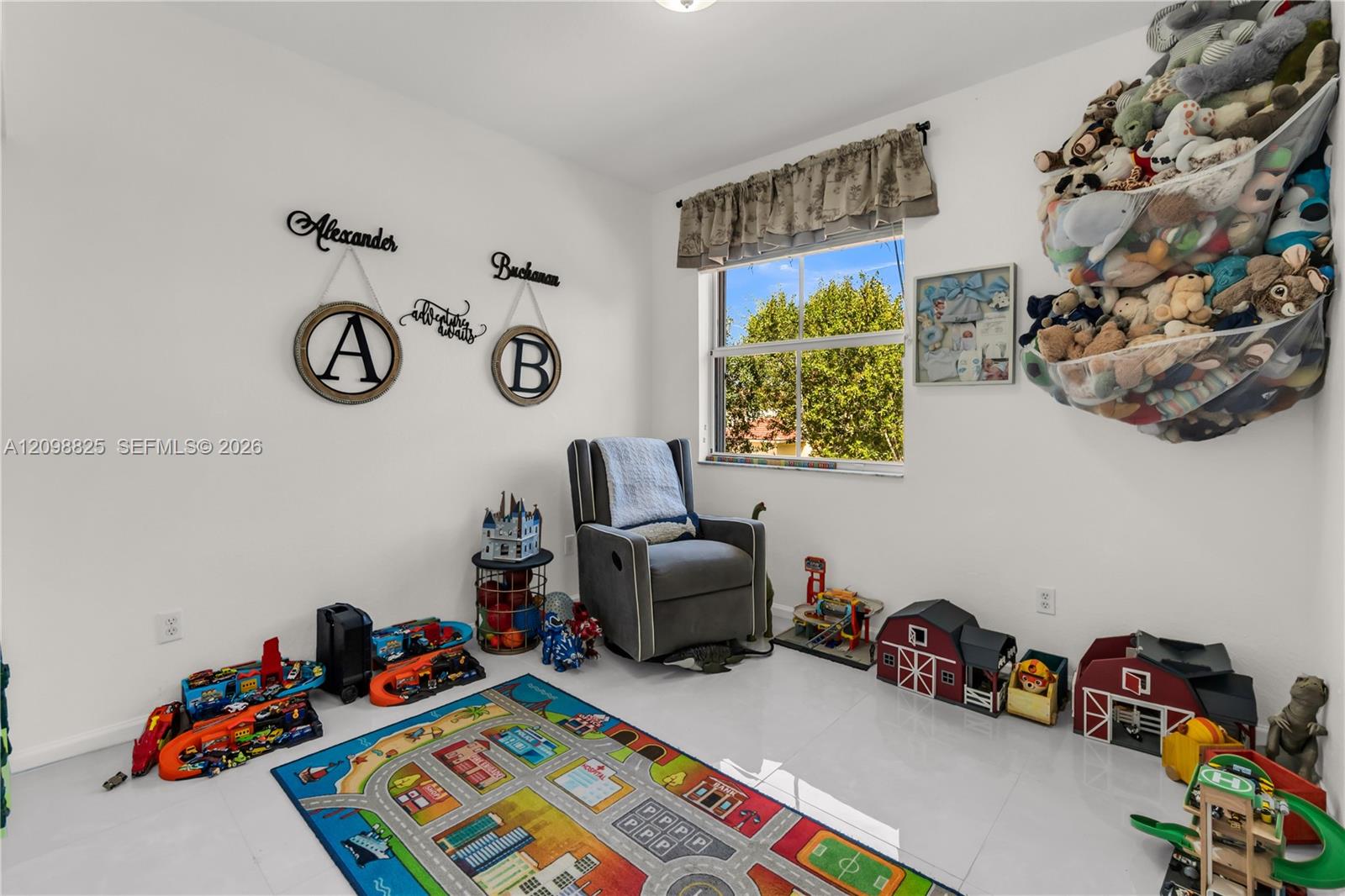 3742 NE 13th Street