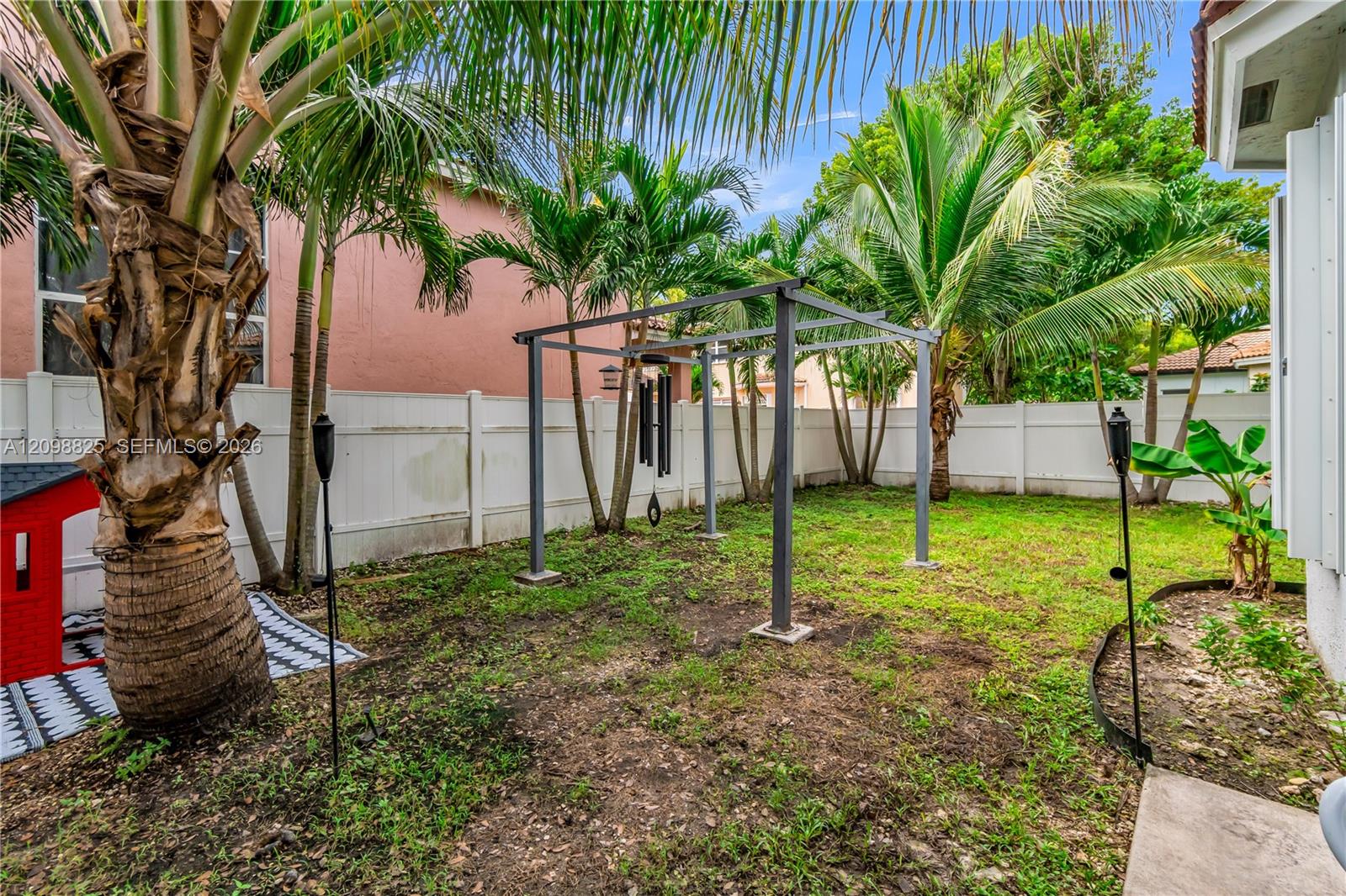 3742 NE 13th Street