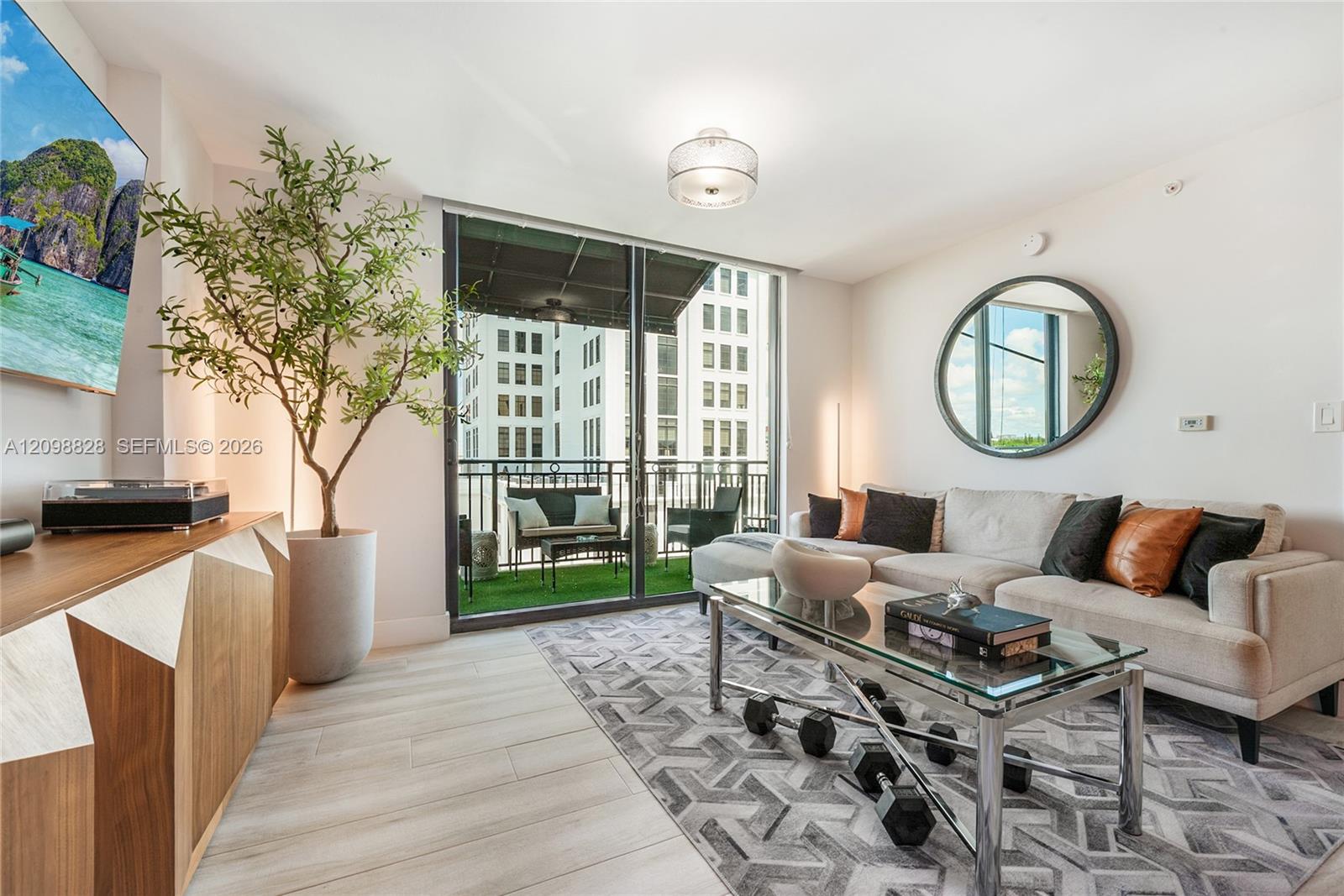 1300 Ponce De Leon Boulevard