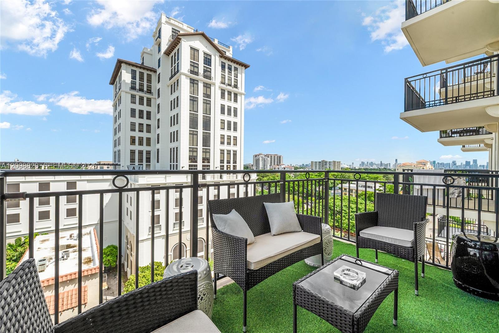 1300 Ponce De Leon Boulevard
