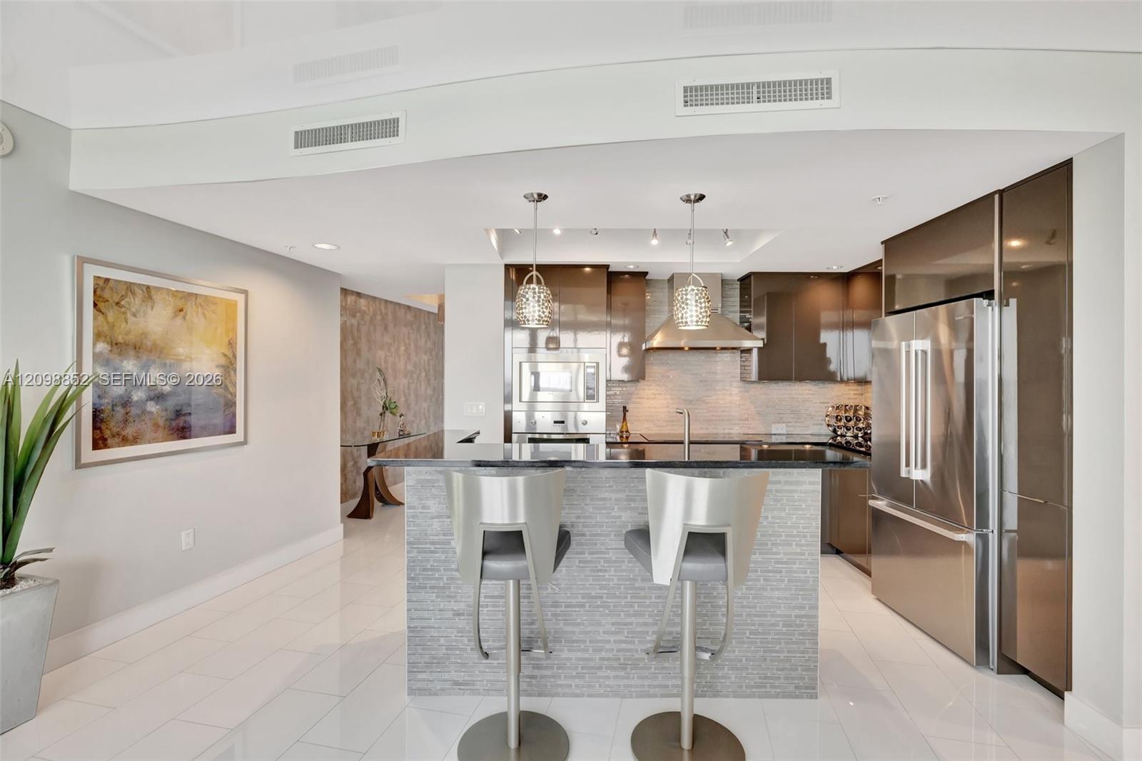 1 N Ocean Boulevard