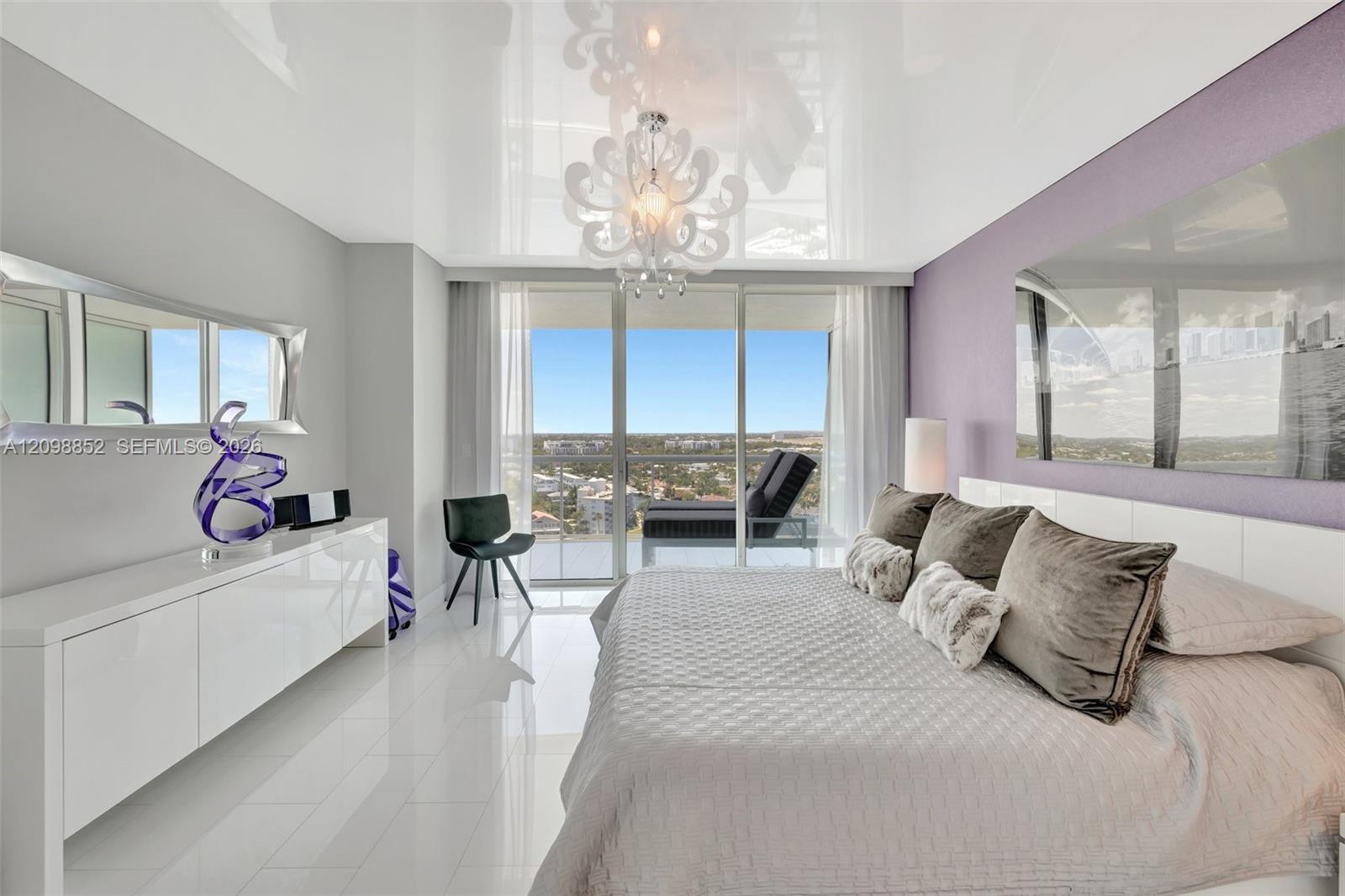 1 N Ocean Boulevard