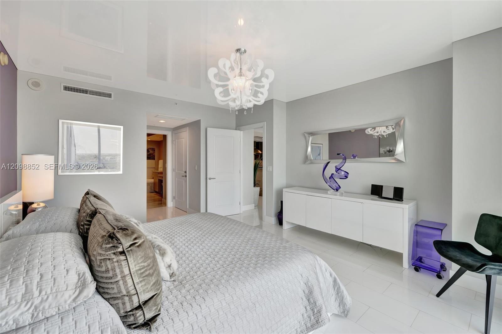 1 N Ocean Boulevard